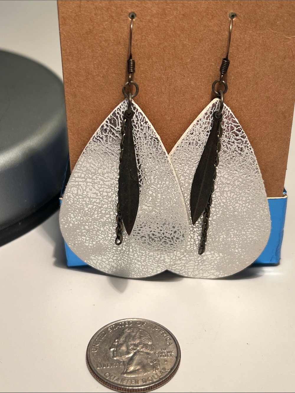 White Teardrop Leather Dangle Earrings with Dark Metal Accents